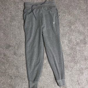Nike women’s jogger sweatpants